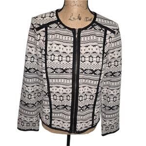 Chico's Black and White‎ Aztec Geometric Patterned Jacket Size 1 Medium